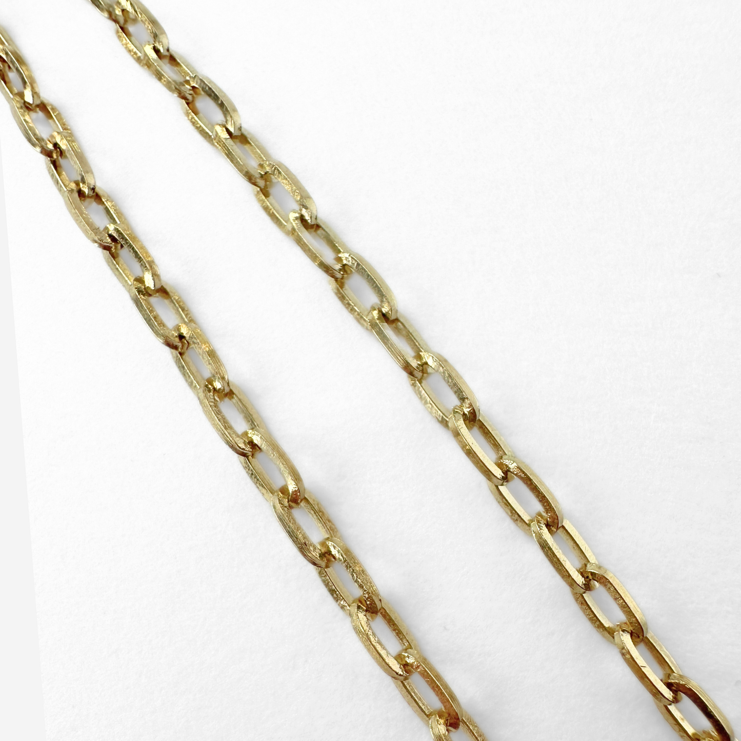 Thin gold plated blank cable chain
