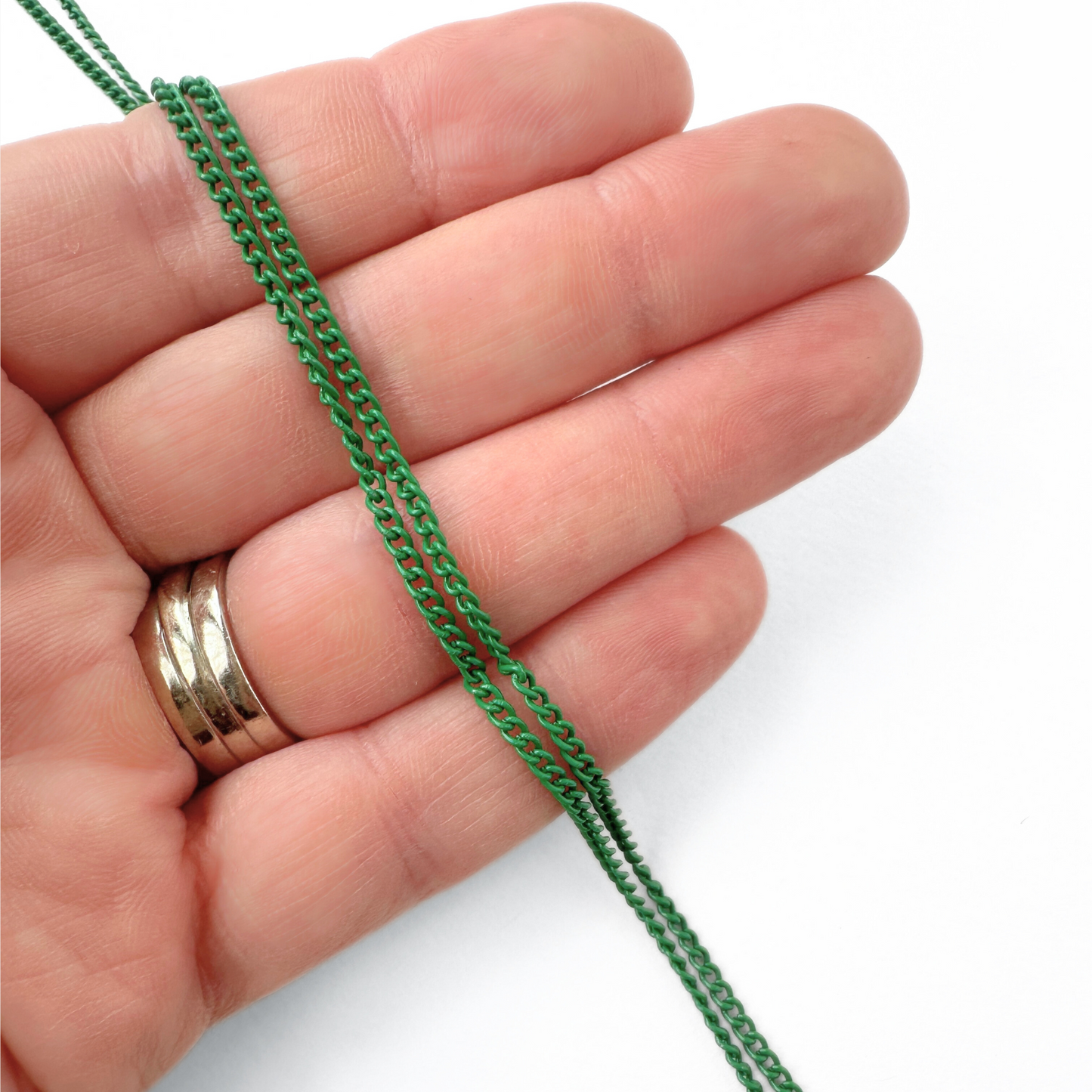 Thin electroplated matte green blank curb chain