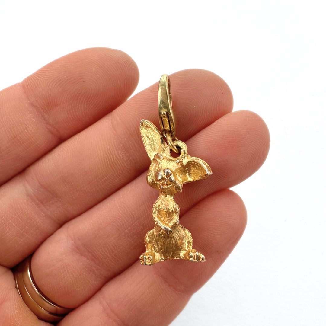 Vintage gold tone bunny rabbit charm pendant