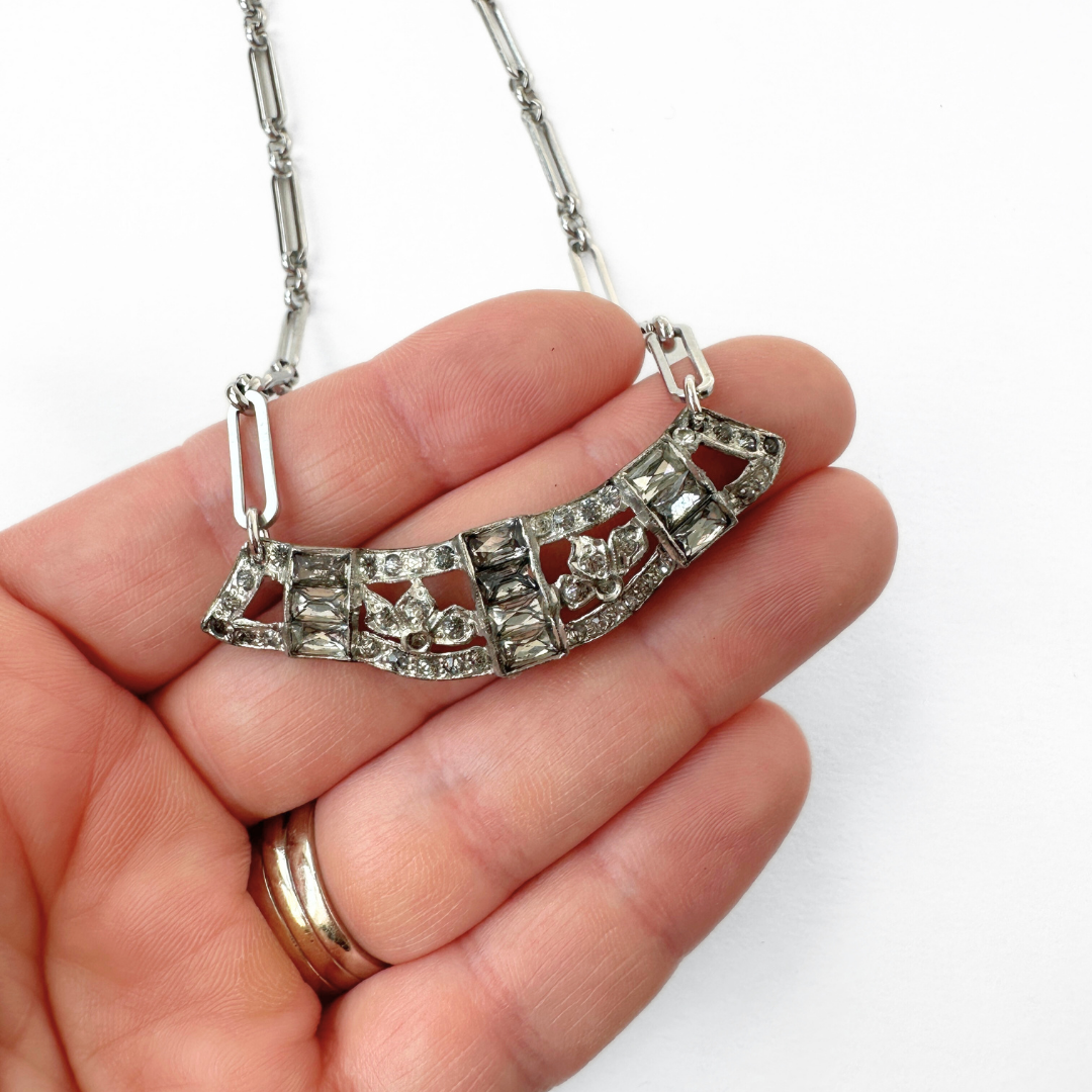 Vintage wide rhinestone pendant with silver plated oval link chain