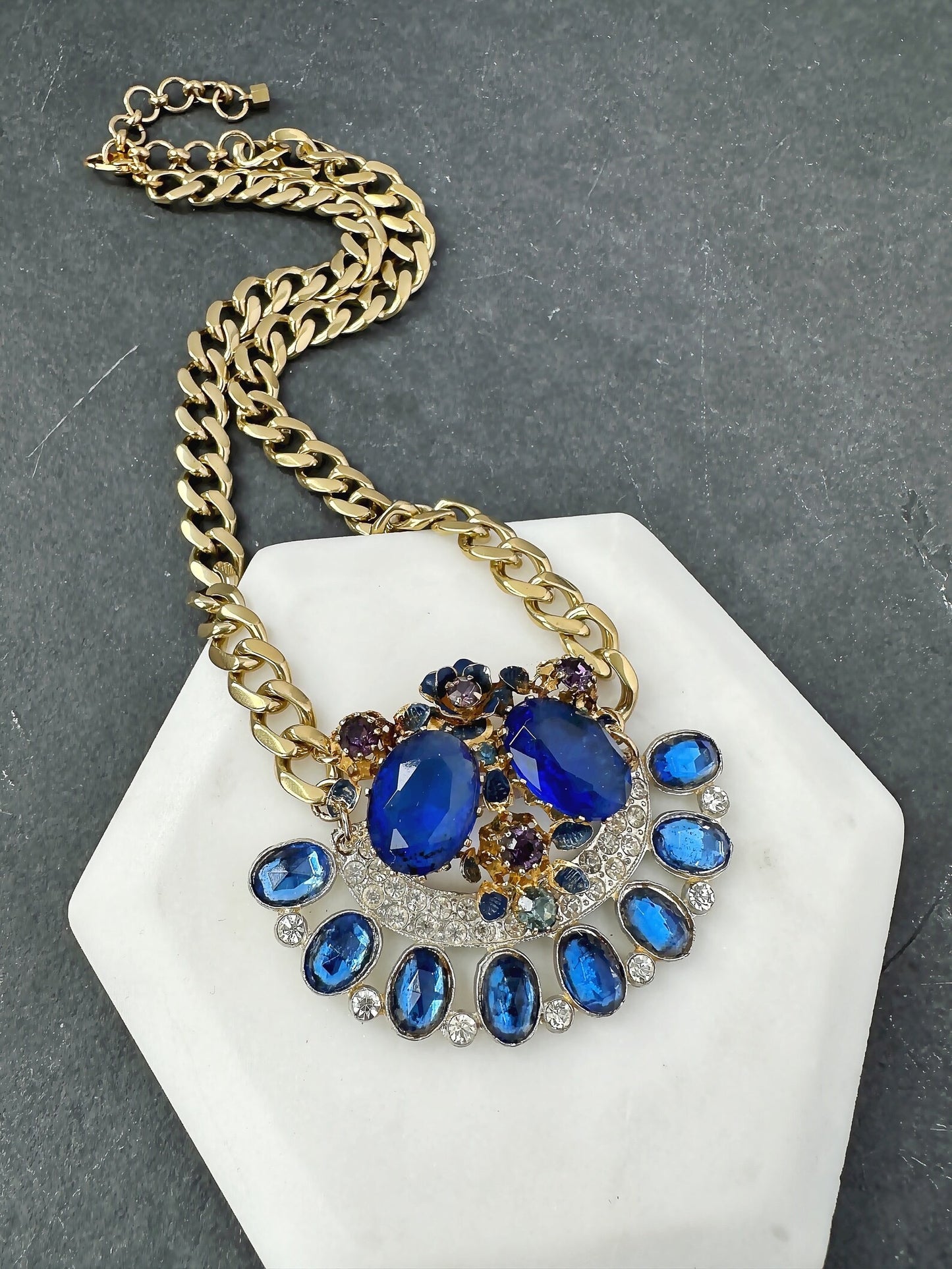 Cobalt blue vintage rhinestone assemblage necklace with heavy brass curb chain