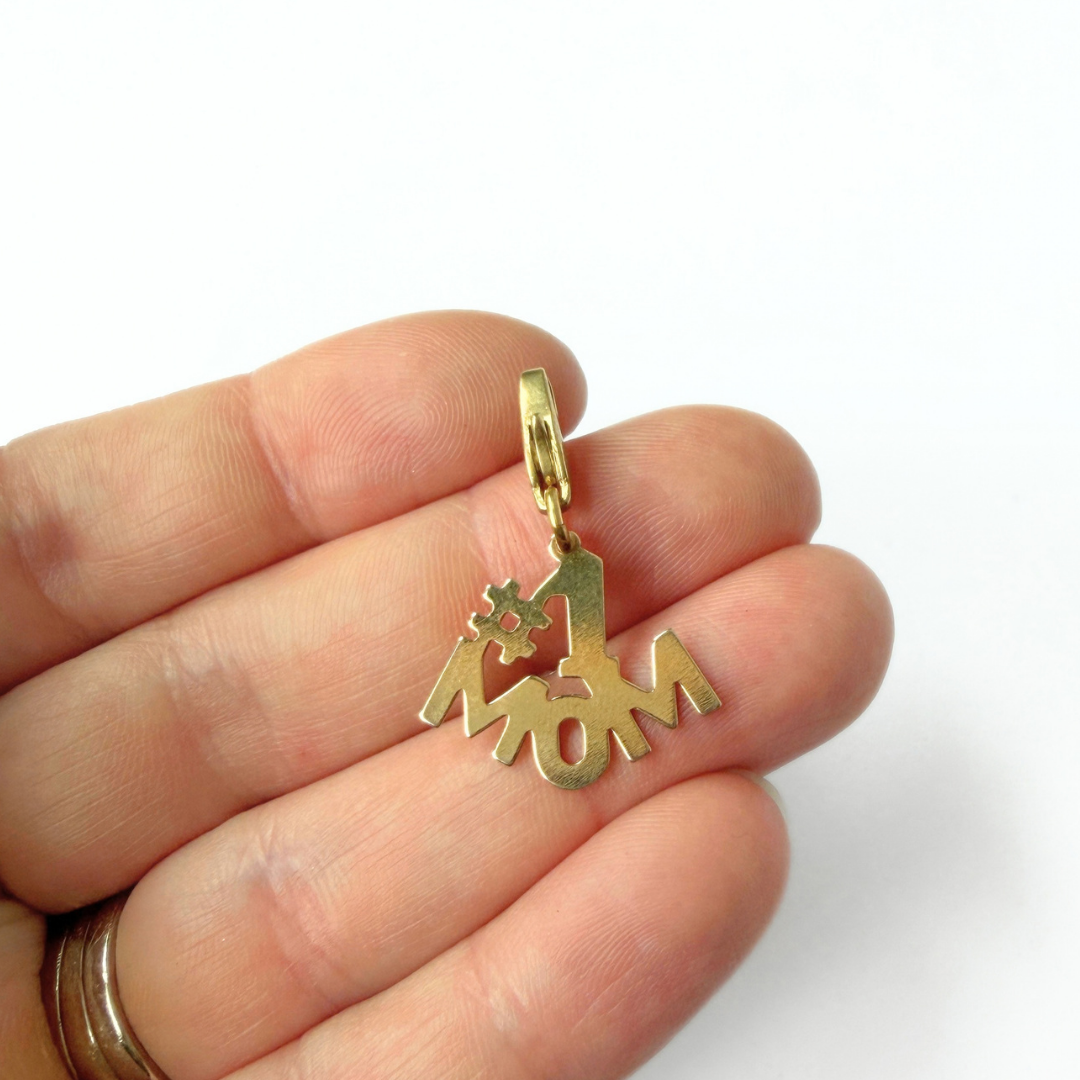 Vintage gold plated #1 Mom charm