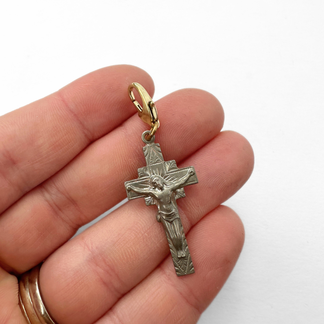 Vintage aged silver detailed crucifix cross charm pendant