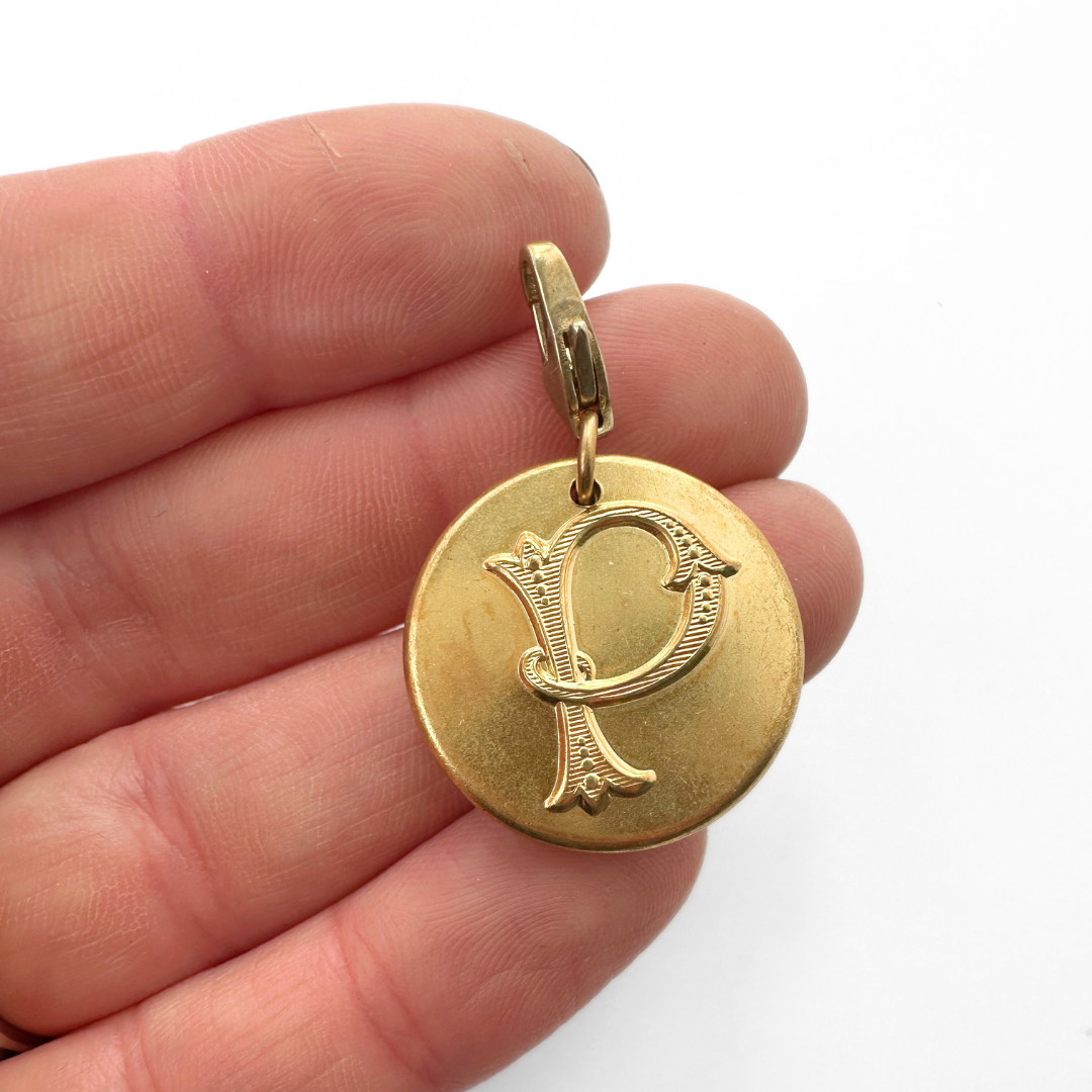 Vintage gold tone letter "P" button charm