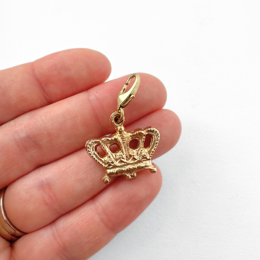 Vintage gold crown charm