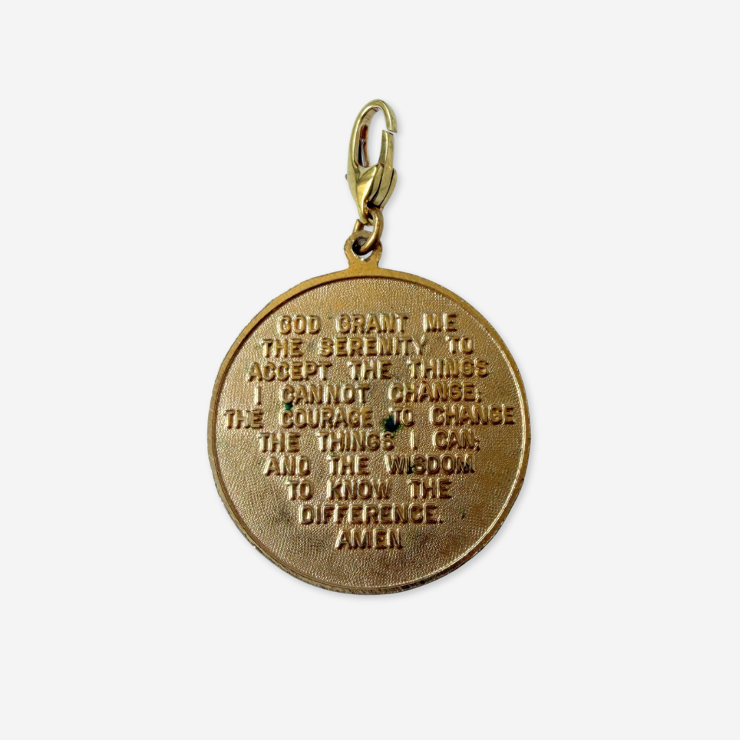 Vintage large gold tone serenity prayer medallion charm