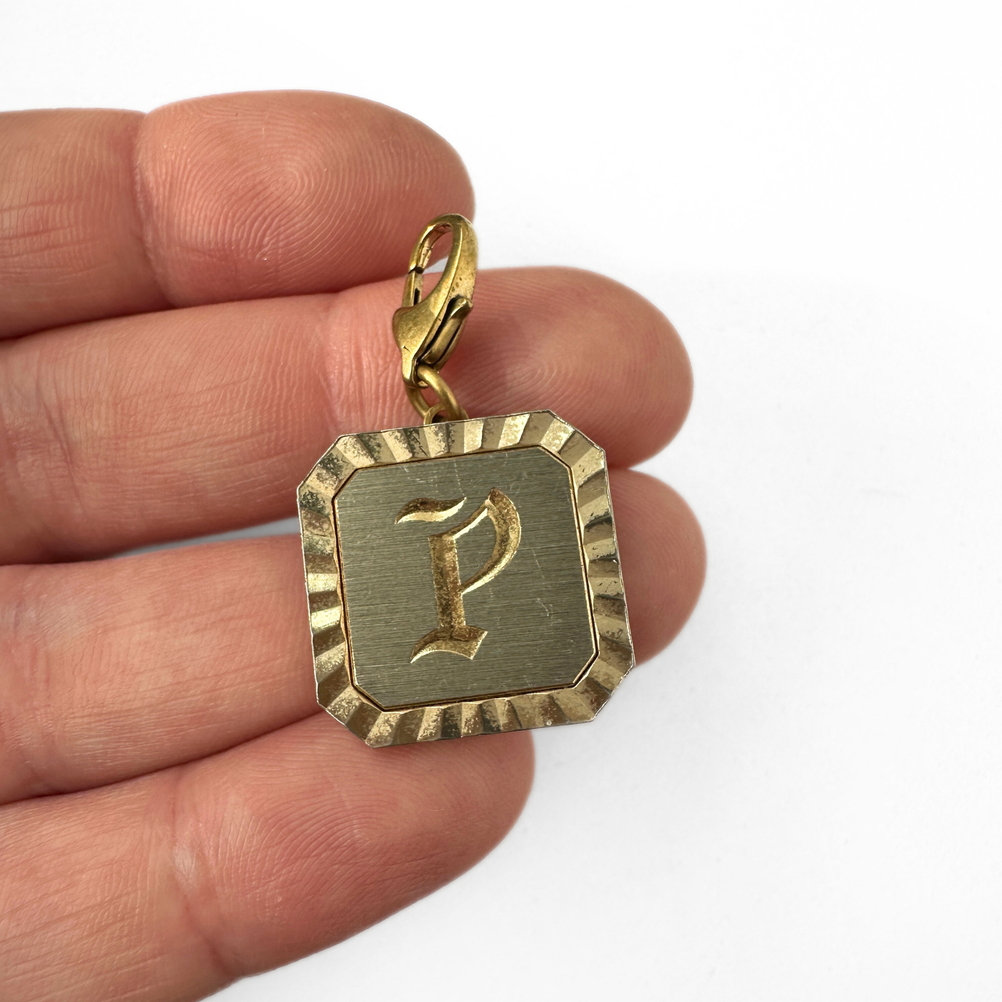 Vintage gold tone letter "P" cufflink charm