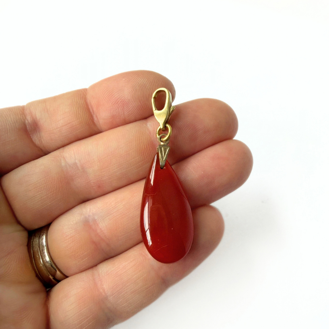 Vintage smooth carnelian teardrop charm